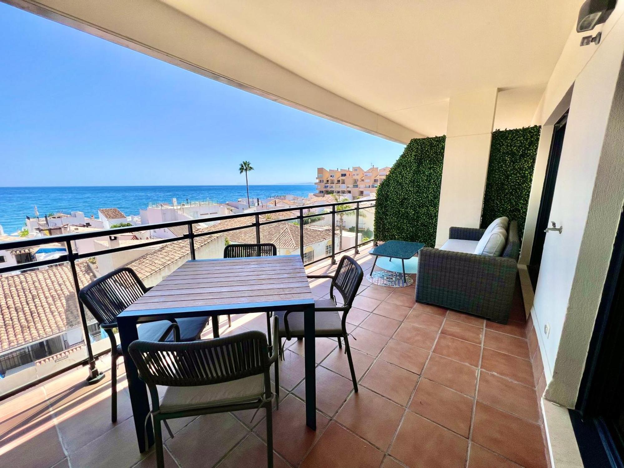 Breathtaking Sea View Apartment Estepona Exterior photo